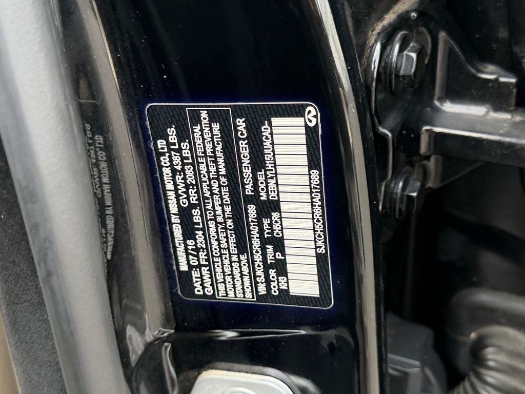 2017 INFINITI QX30 Premium