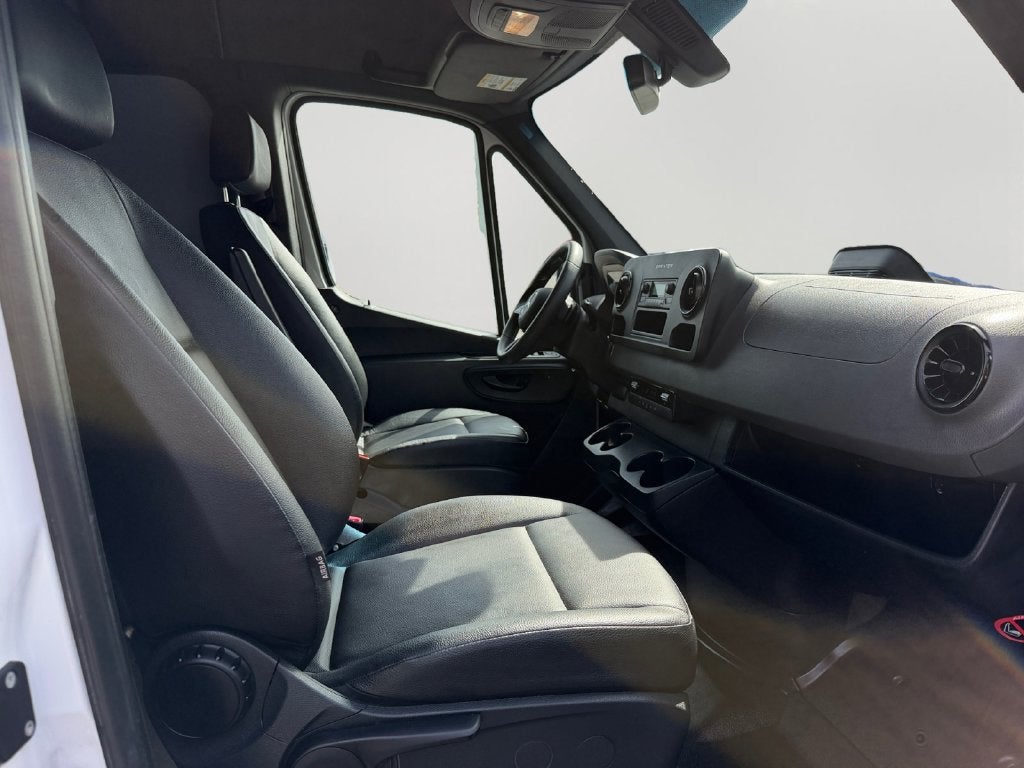 2025 Mercedes-Benz Sprinter 2500 Cargo 144 WB