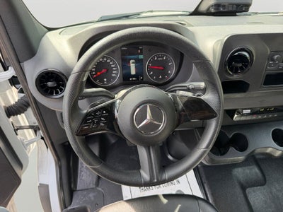 2025 Mercedes-Benz Sprinter 2500 Cargo 144 WB