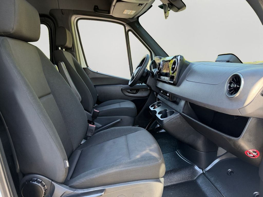 2025 Mercedes-Benz Sprinter 2500 Passenger 170 WB High Roof