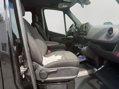 2025 Mercedes-Benz Sprinter 2500 Passenger 170 WB High Roof