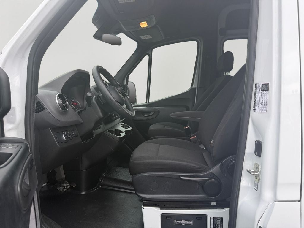 2025 Mercedes-Benz Sprinter 2500 Passenger 170 WB High Roof