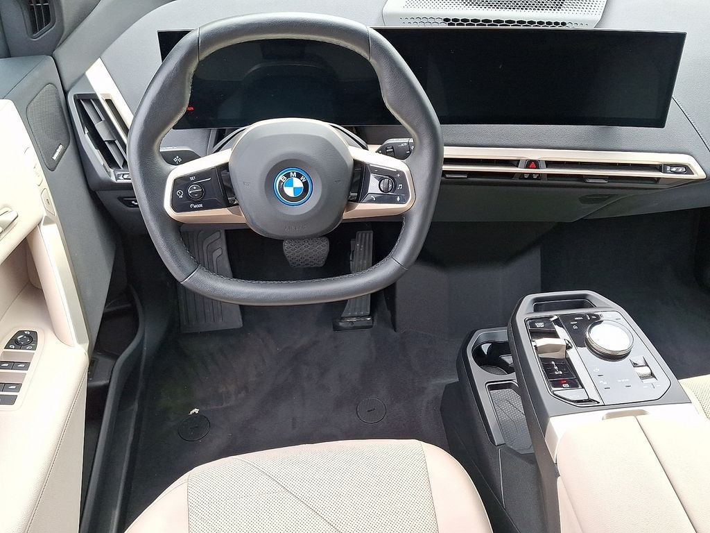 2024 BMW iX xDrive50 / One Owner