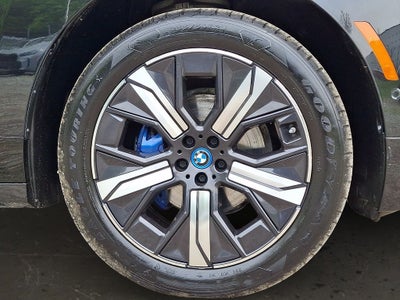 2024 BMW iX xDrive50 / One Owner