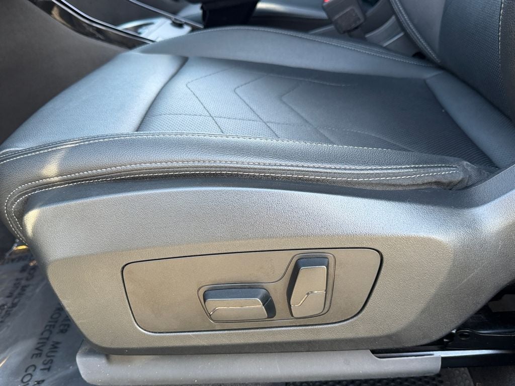 2023 BMW X1 xDrive28i / One Owner / AWD /