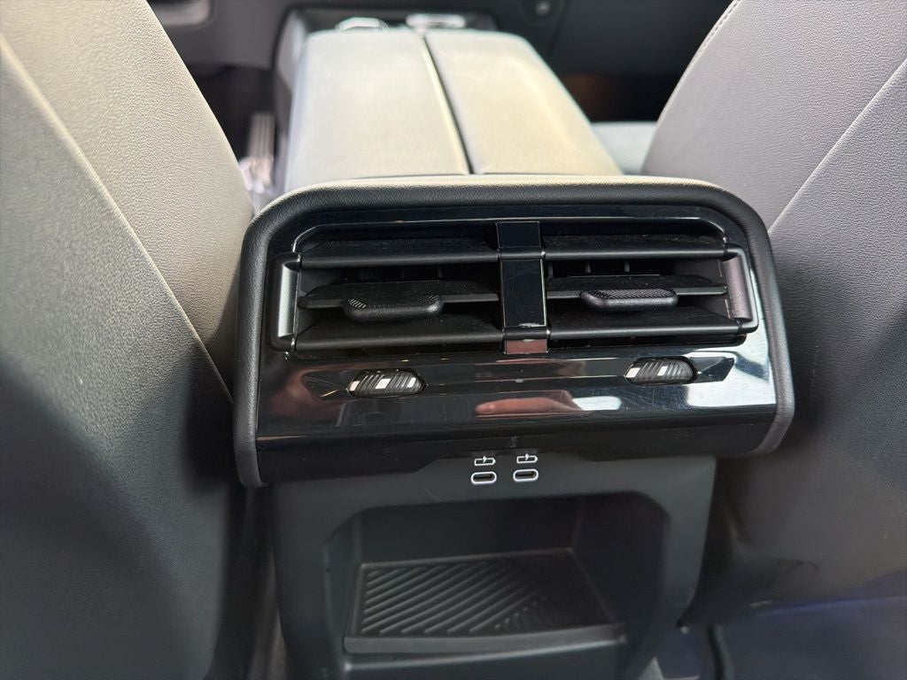 2025 BMW i5 xDrive40