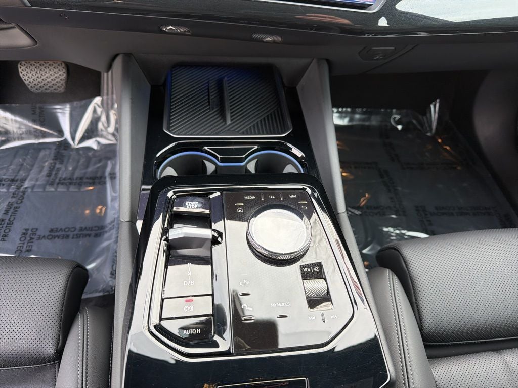 2025 BMW i5 xDrive40