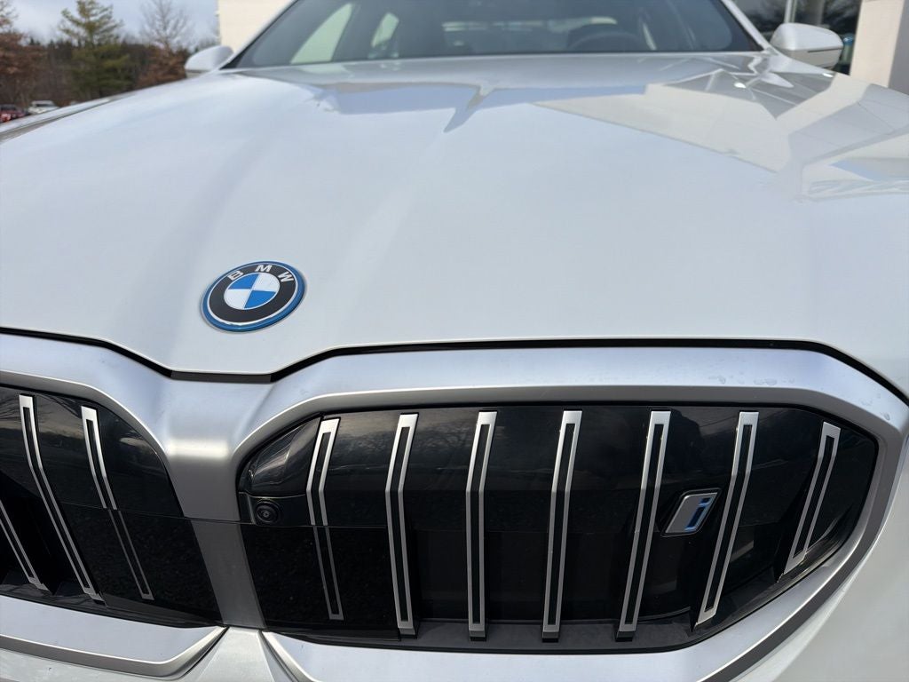 2025 BMW i5 xDrive40