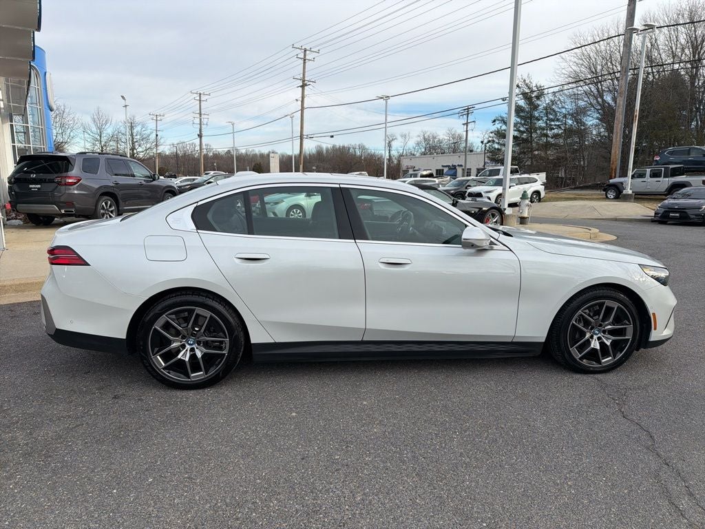 2025 BMW i5 xDrive40