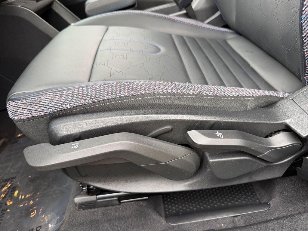 2025 MINI Cooper S Countryman Signature Plus / One Owner