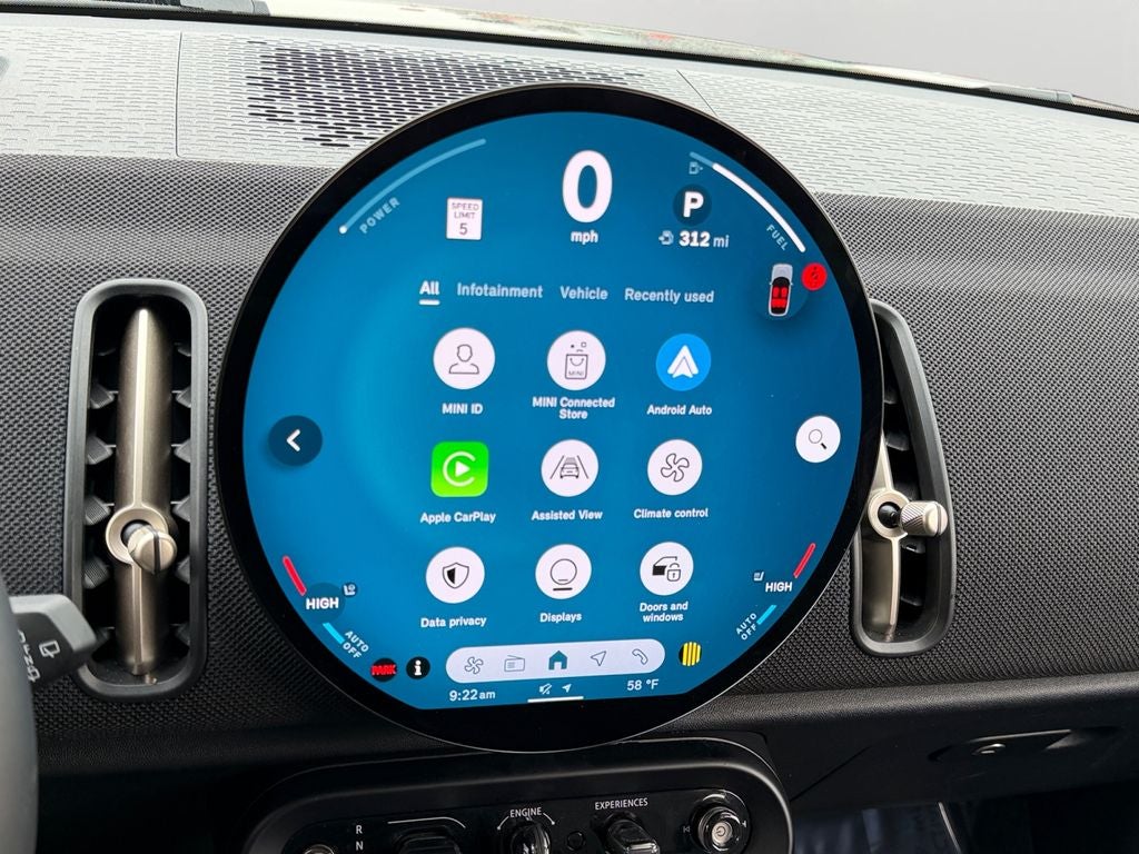2025 MINI Cooper S Countryman Signature Plus / One Owner