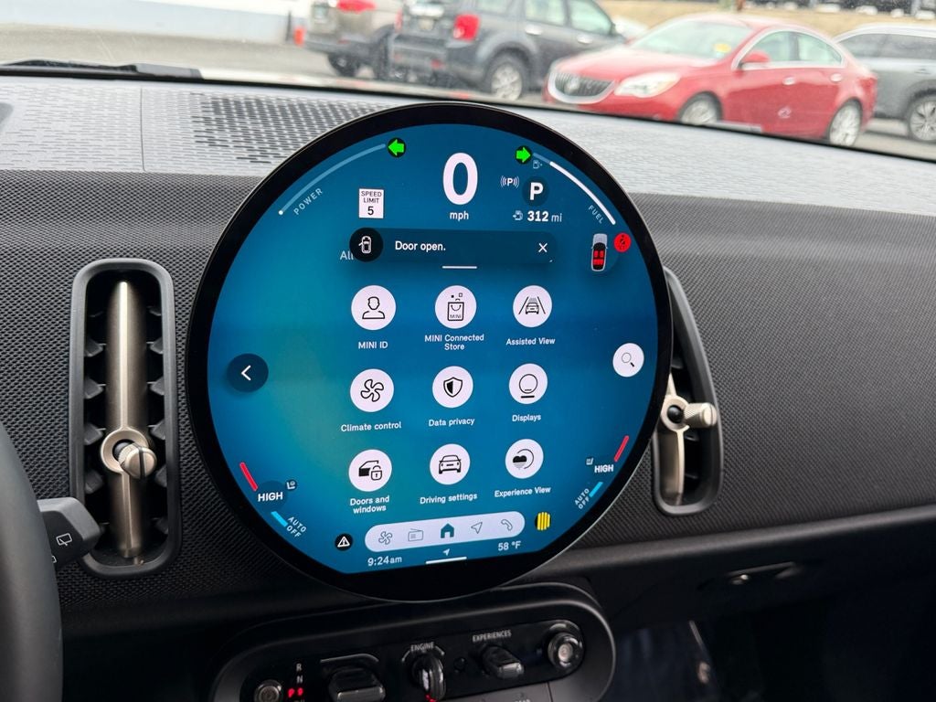 2025 MINI Cooper S Countryman Signature Plus / One Owner