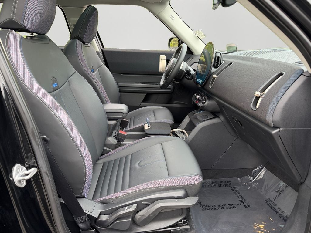 2025 MINI Cooper S Countryman Signature Plus / One Owner
