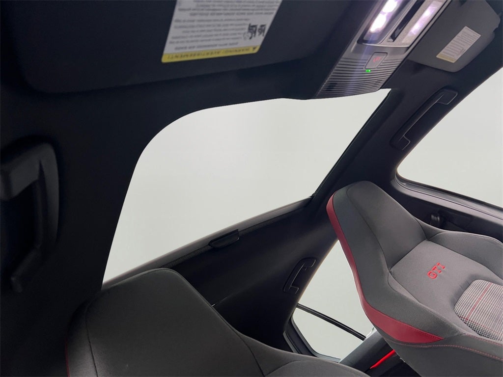 2024 Volkswagen Golf GTI 2.0T SE One Owner