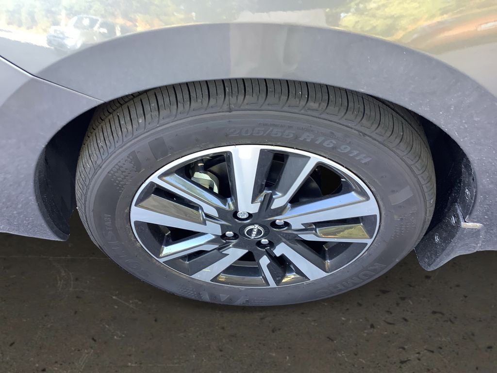 2025 Nissan Versa 1.6 SV