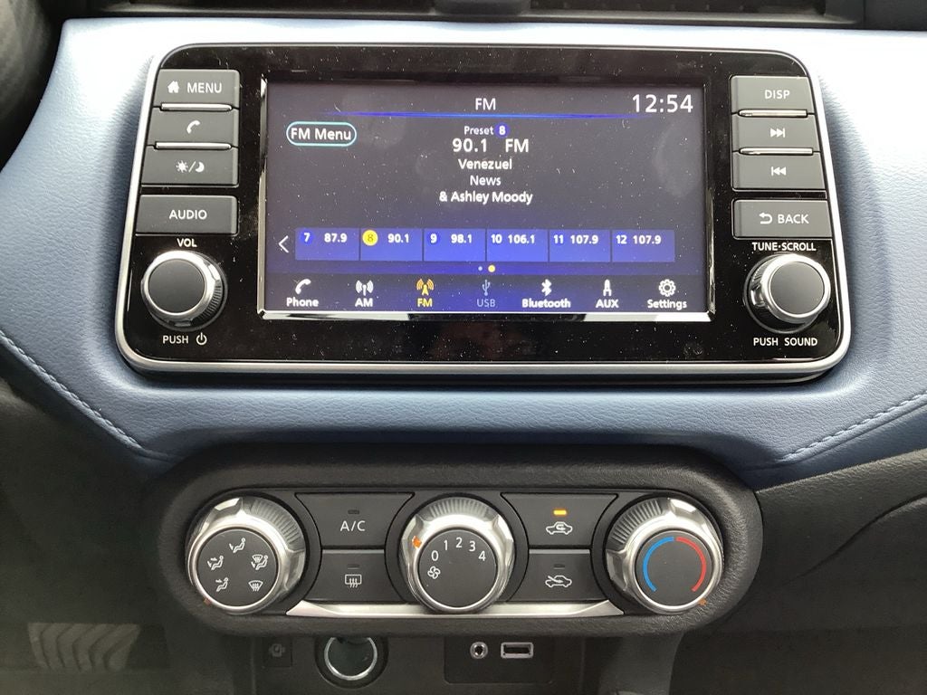 2025 Nissan Versa 1.6 SV