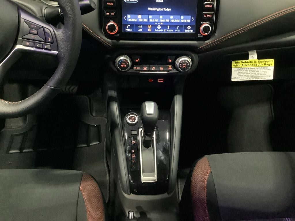 2025 Nissan Versa 1.6 SR