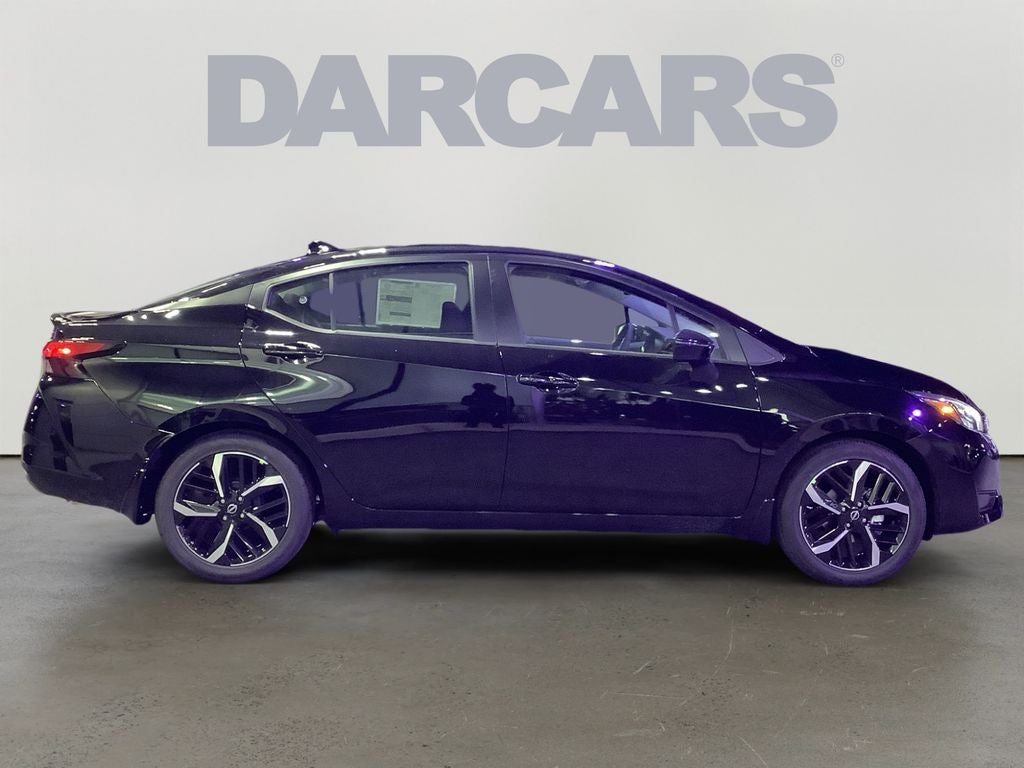 2025 Nissan Versa 1.6 SR