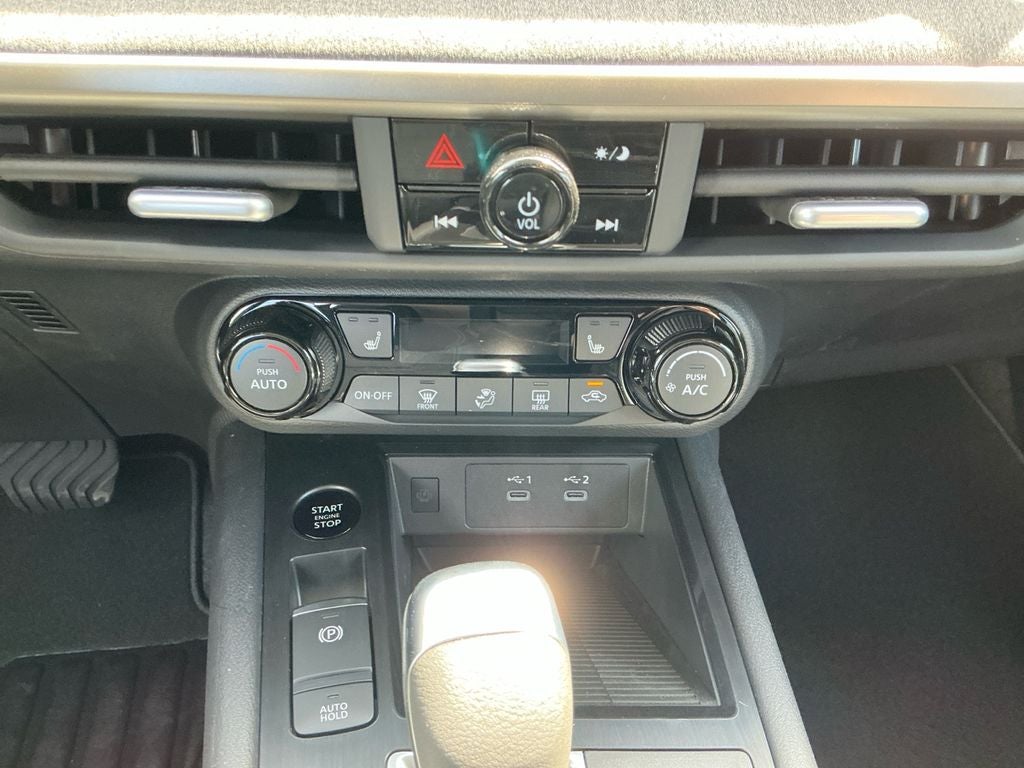 2027 Nissan Kicks SV