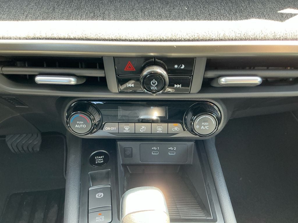 2027 Nissan Kicks SV